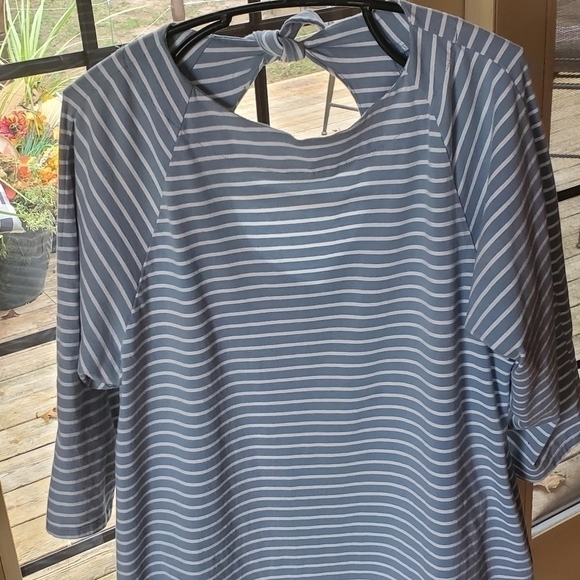 Umgee Long Sleeve Light Blue & White Striped Tie Closure Sz. L Dress or‎ Tunic - Picture 2 of 6